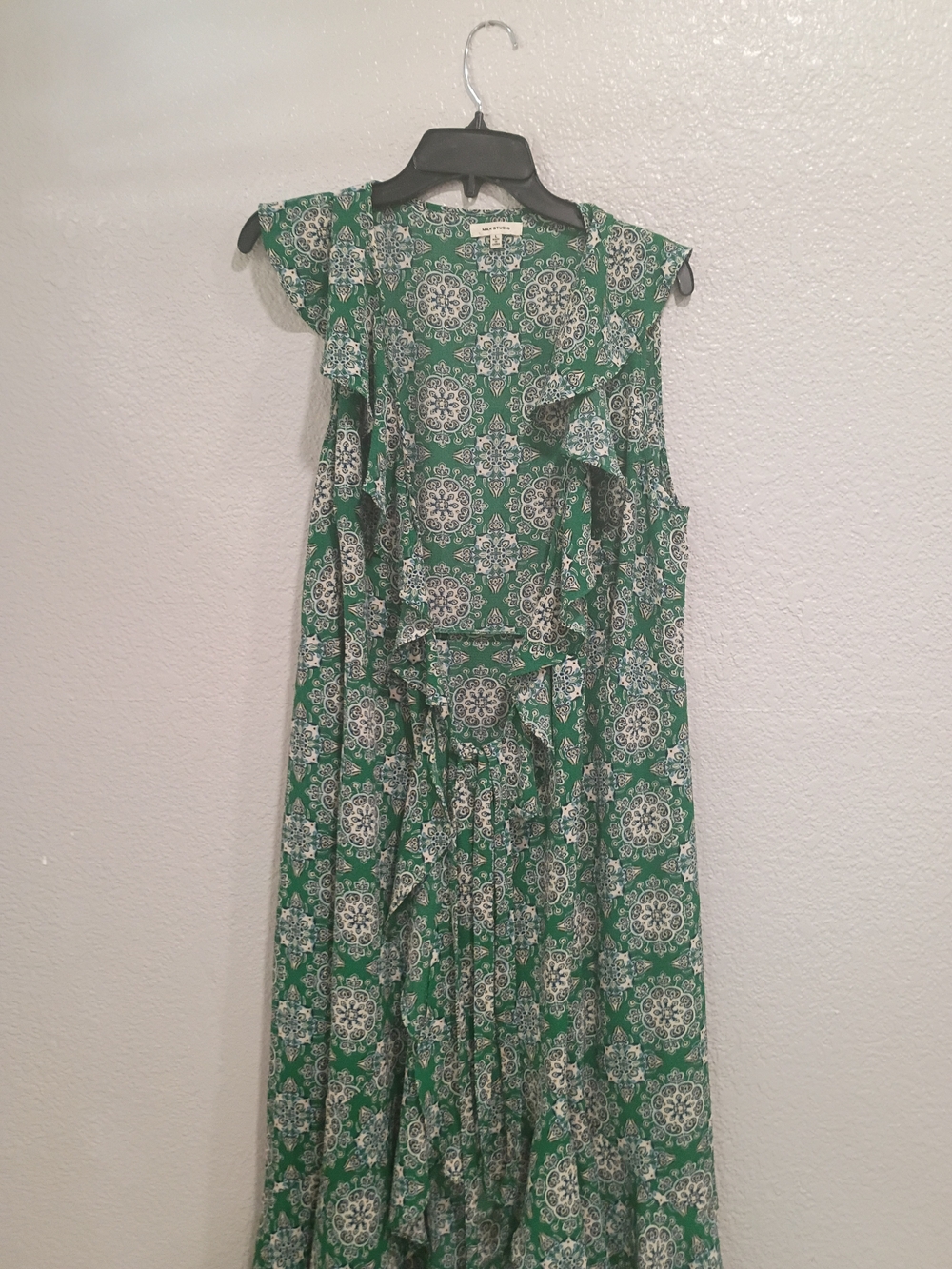 Max Studio Green and White Medallion Ruffle Maxi Dress